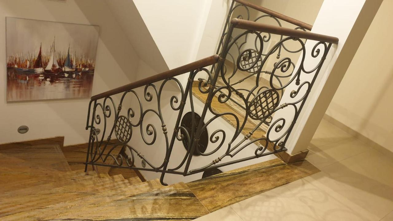 Villa Taan Royal 里沃 外观 照片