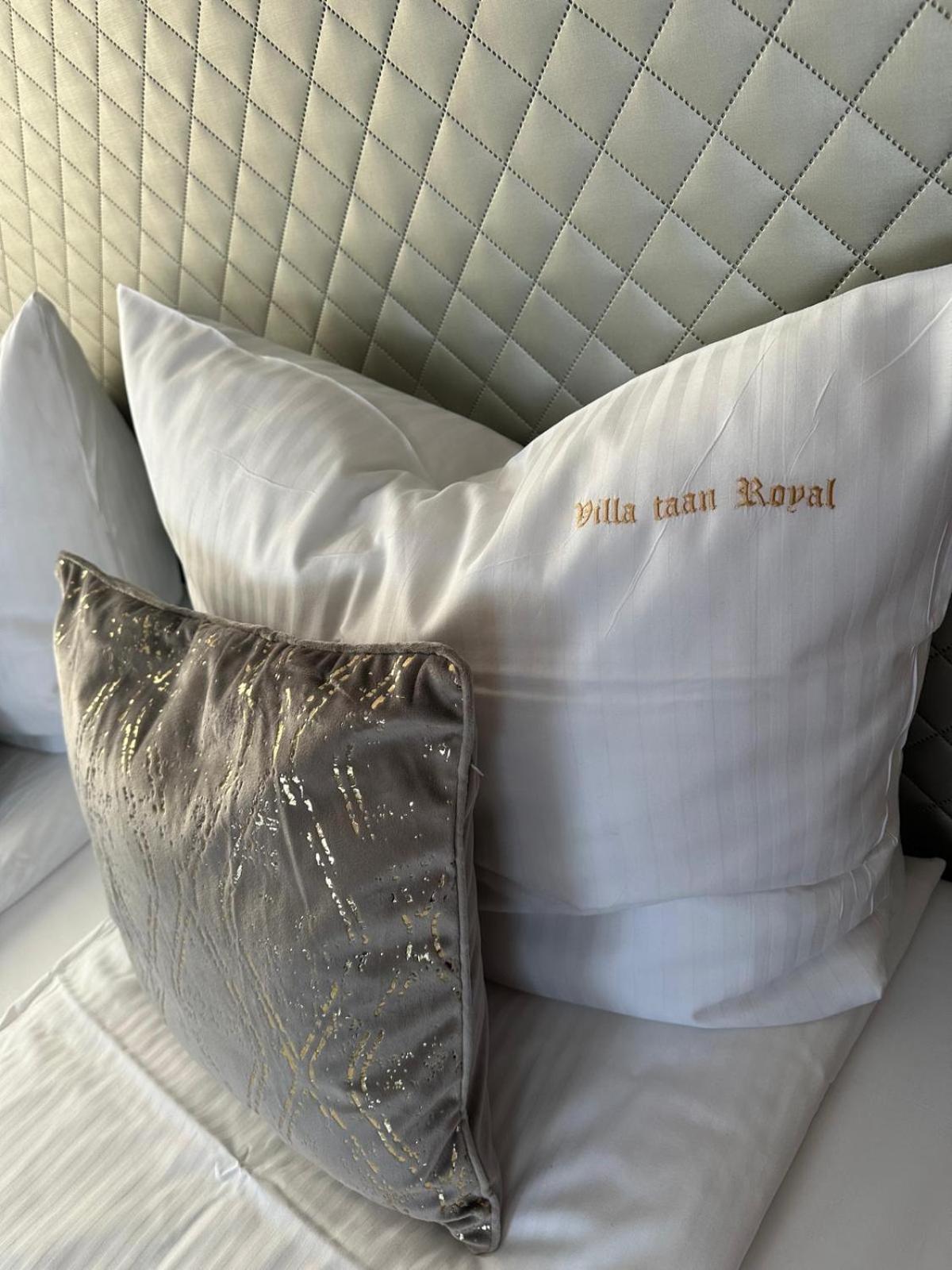Villa Taan Royal 里沃 外观 照片