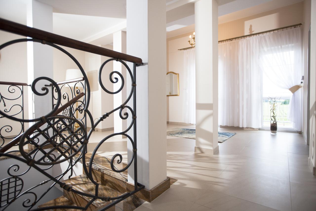 Villa Taan Royal 里沃 外观 照片